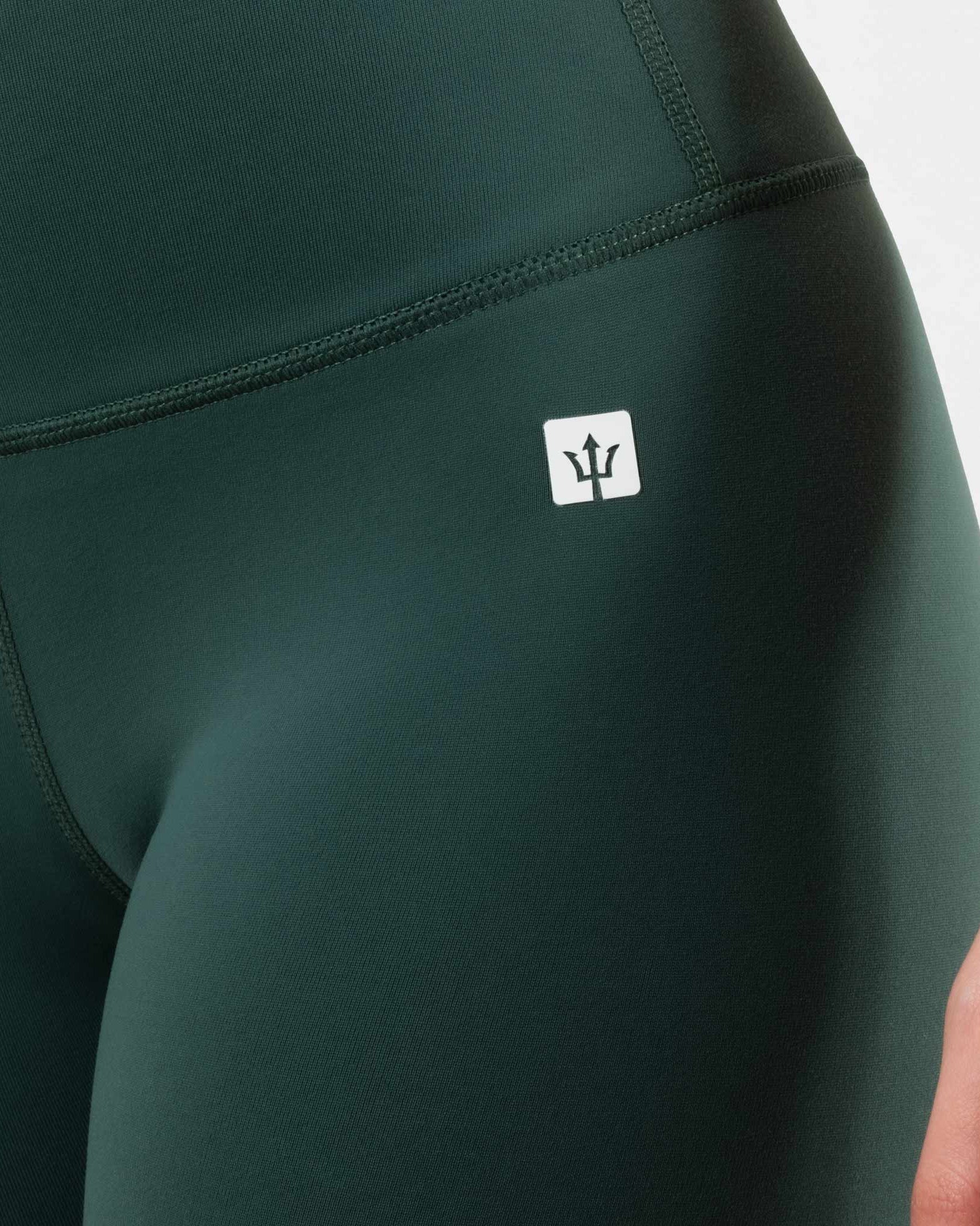 NobleLuxe-Compression-High-Rise-Leggings-Green-5